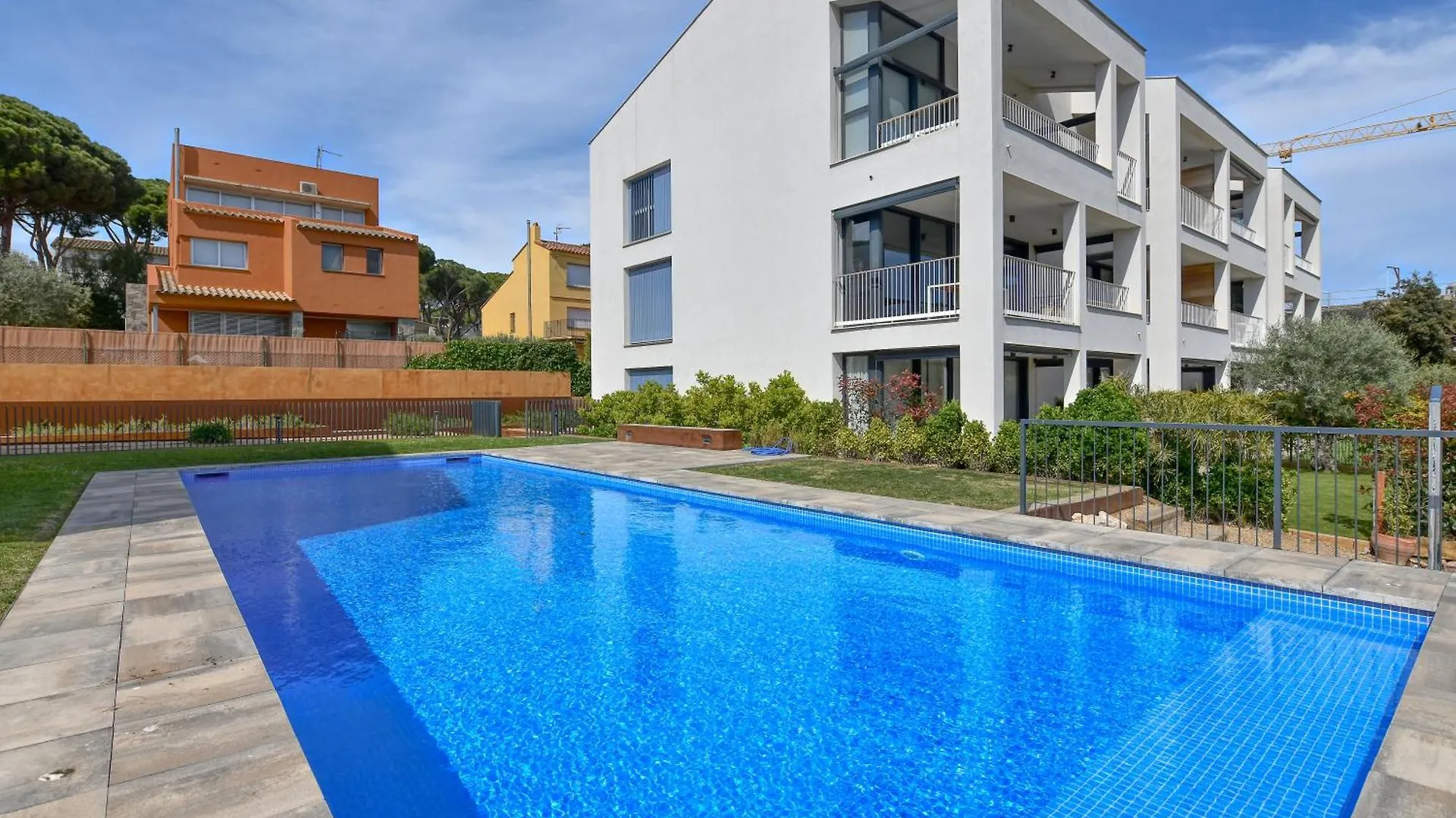 Luxury Central Apartments, Illa Blanca, Calella 칼레냐 데 팔라푸르헬 아파트
