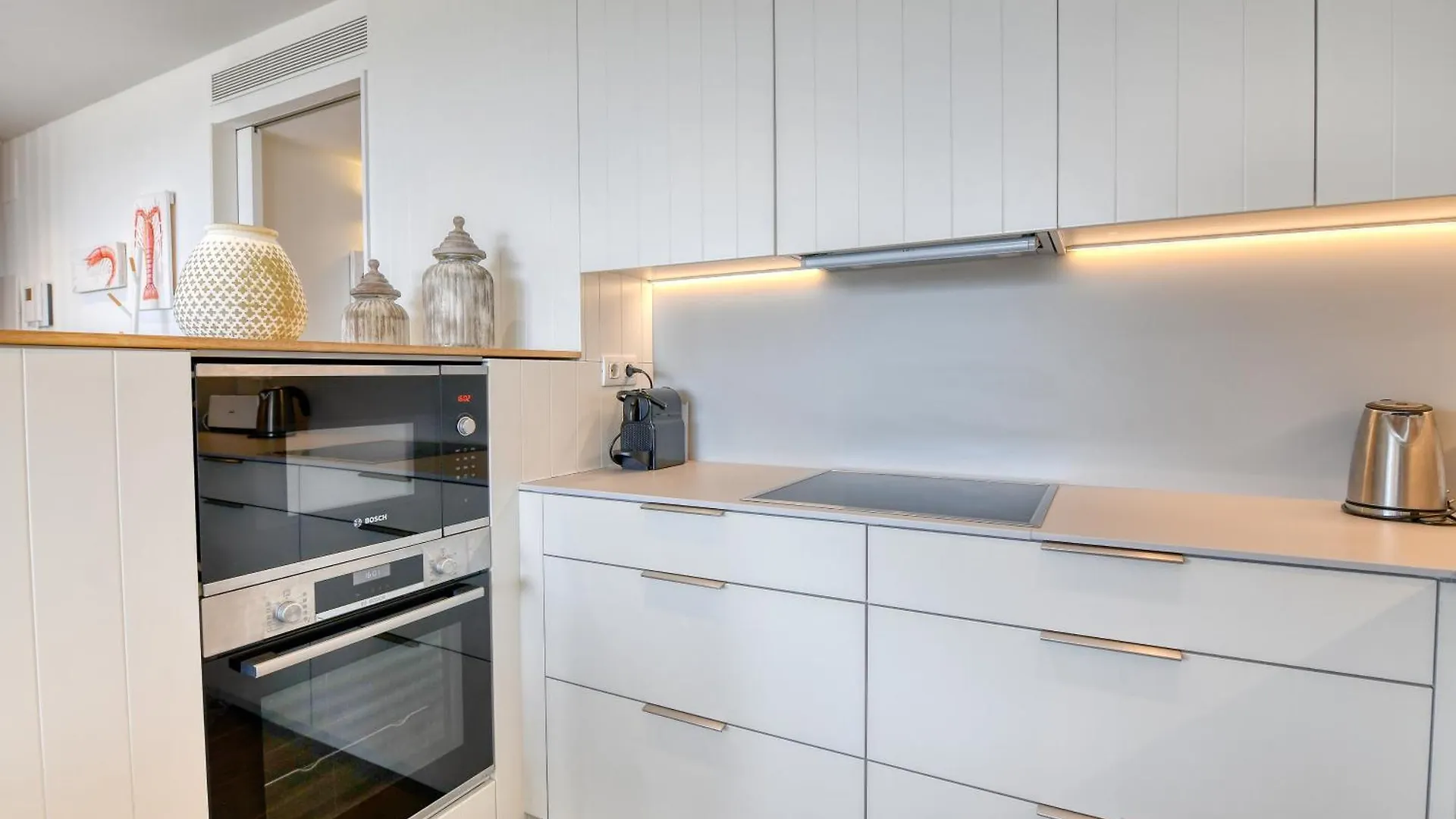 Luxury Central Apartments, Illa Blanca, Calella 칼레냐 데 팔라푸르헬 0*,  스페인