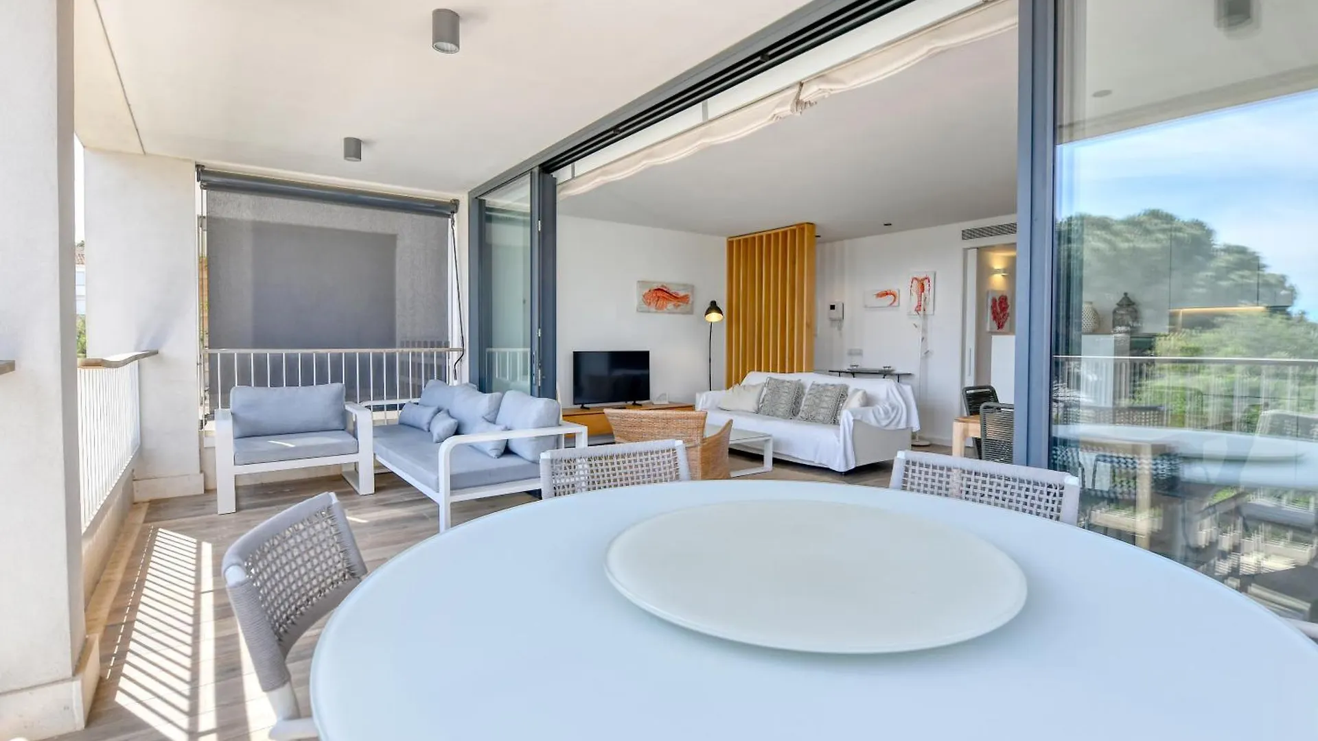 Luxury Central Apartments, Illa Blanca, Calella 칼레냐 데 팔라푸르헬 0*,