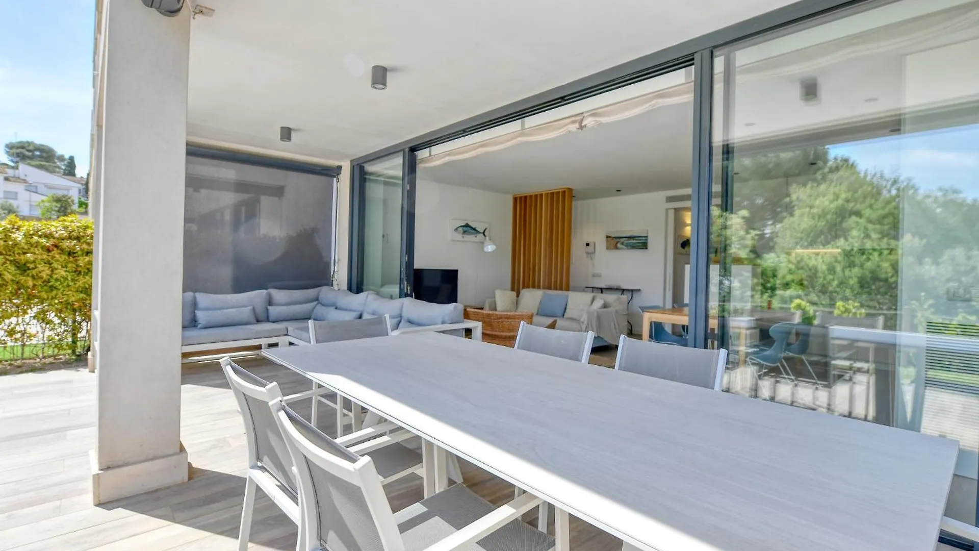 Luxury Central Apartments, Illa Blanca, Calella 칼레냐 데 팔라푸르헬 아파트